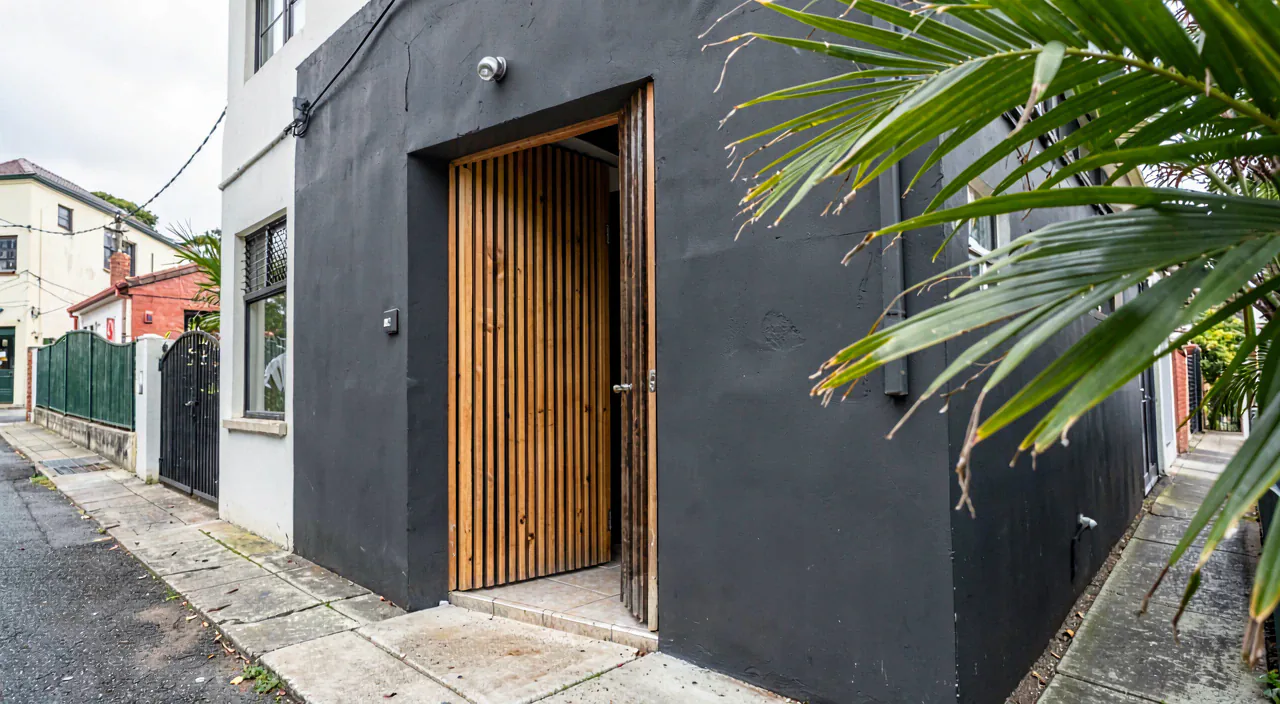 The shopfront on the Paddington ridge